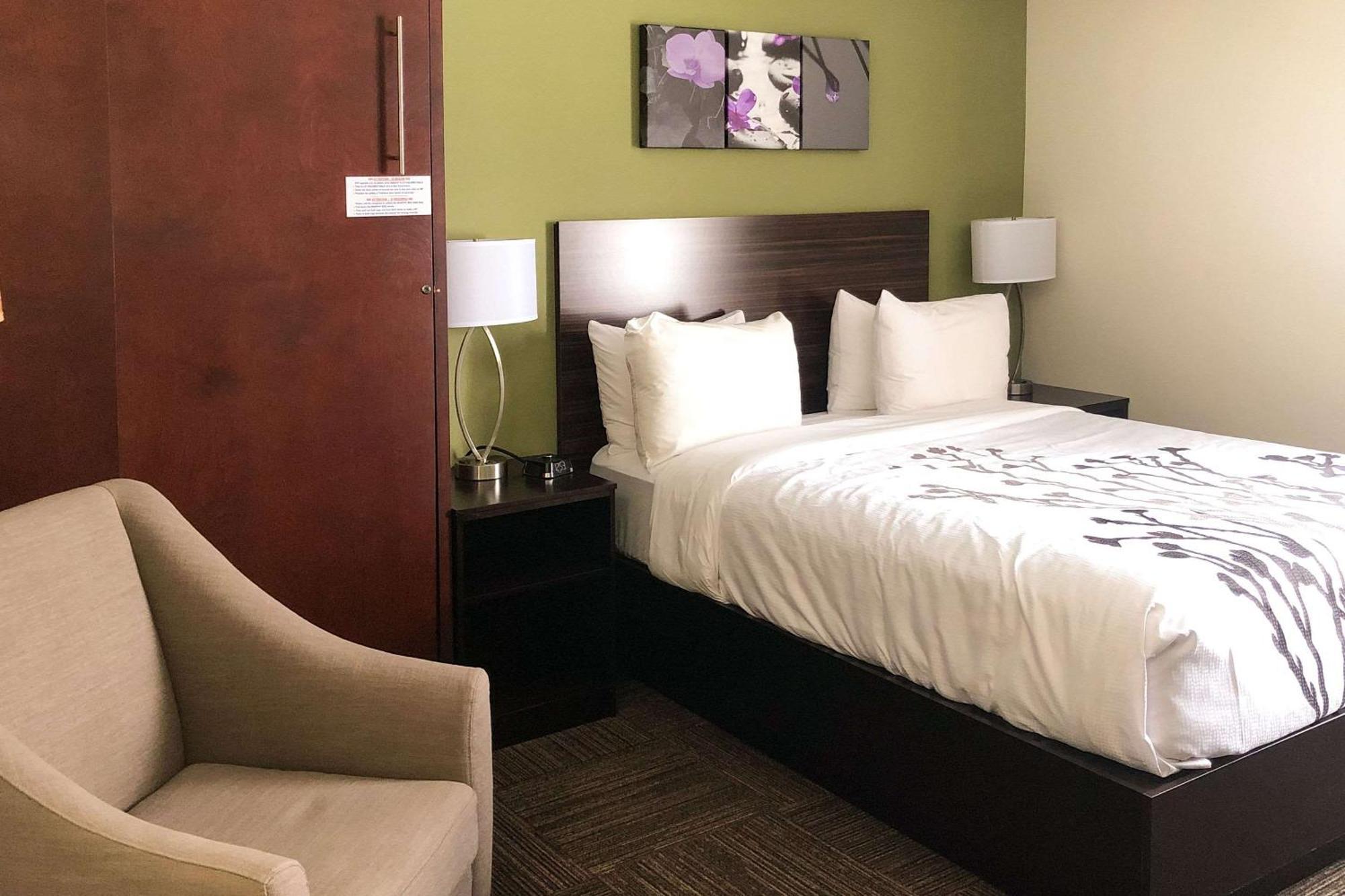 Sleep Inn & Suites Quebec City East Boischatel Bagian luar foto